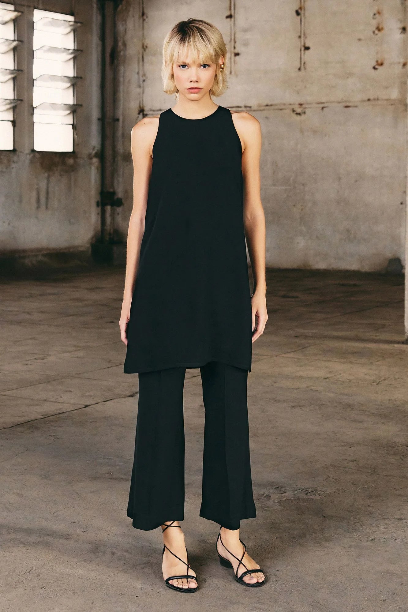 Calca Andrea Marques Flare Curta - 36 - Calça - ANDREA MARQUES Loja de moda feminina com roupa, acessórios