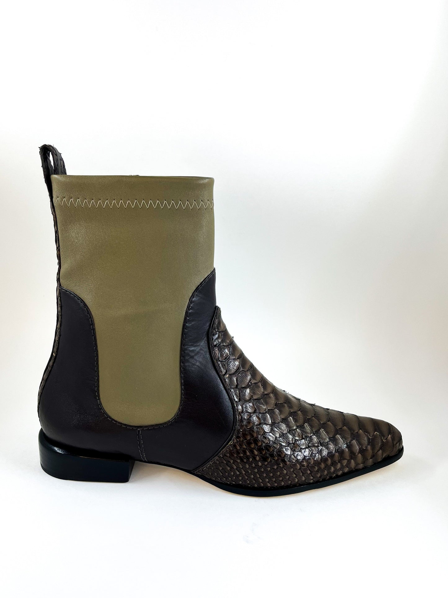 Bota Invitto Bico Fino - 34 - Bota - Invitto Loja de moda feminina com roupa, acessórios