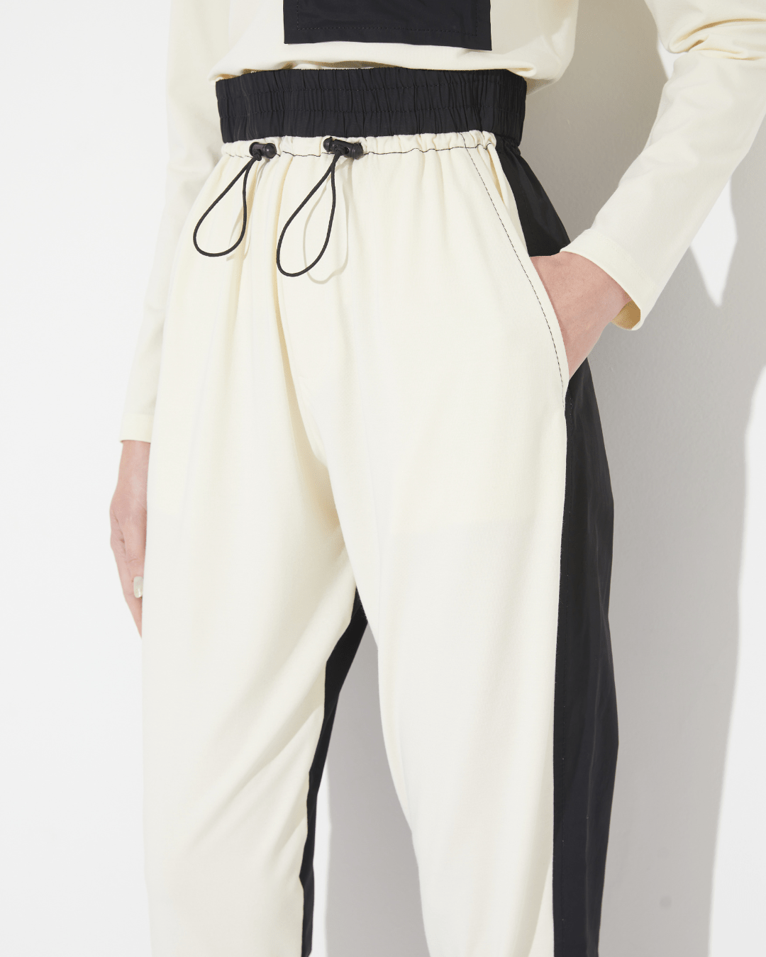 Calca Coven Malha - PP - Calça - COVEN Loja de moda feminina com roupa, acessórios