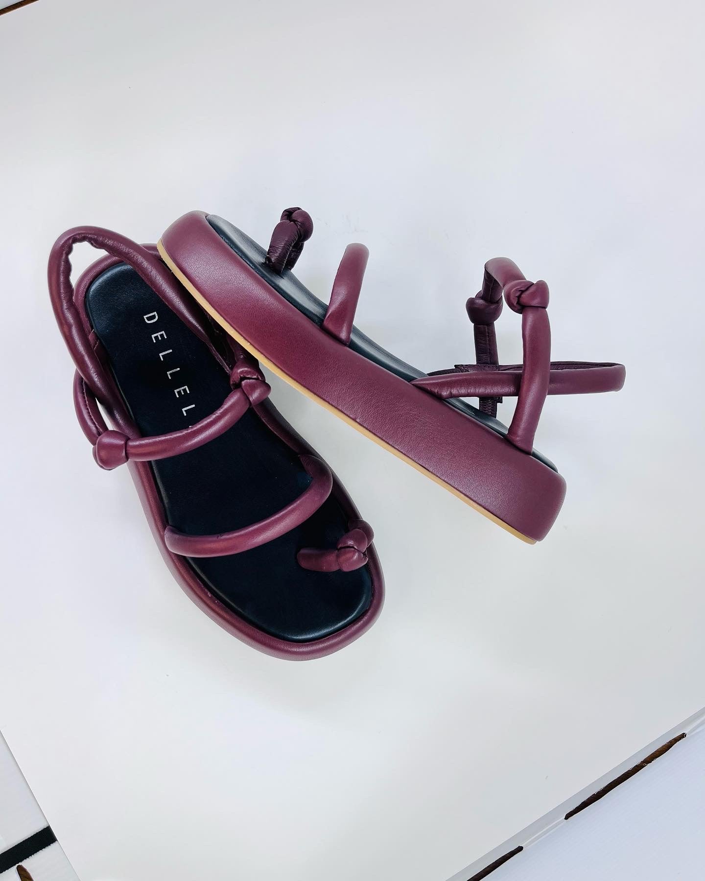 Papete Nuvem Dellela Vinho - 34 - Sandália - Dellela Loja de moda feminina com roupa, acessórios