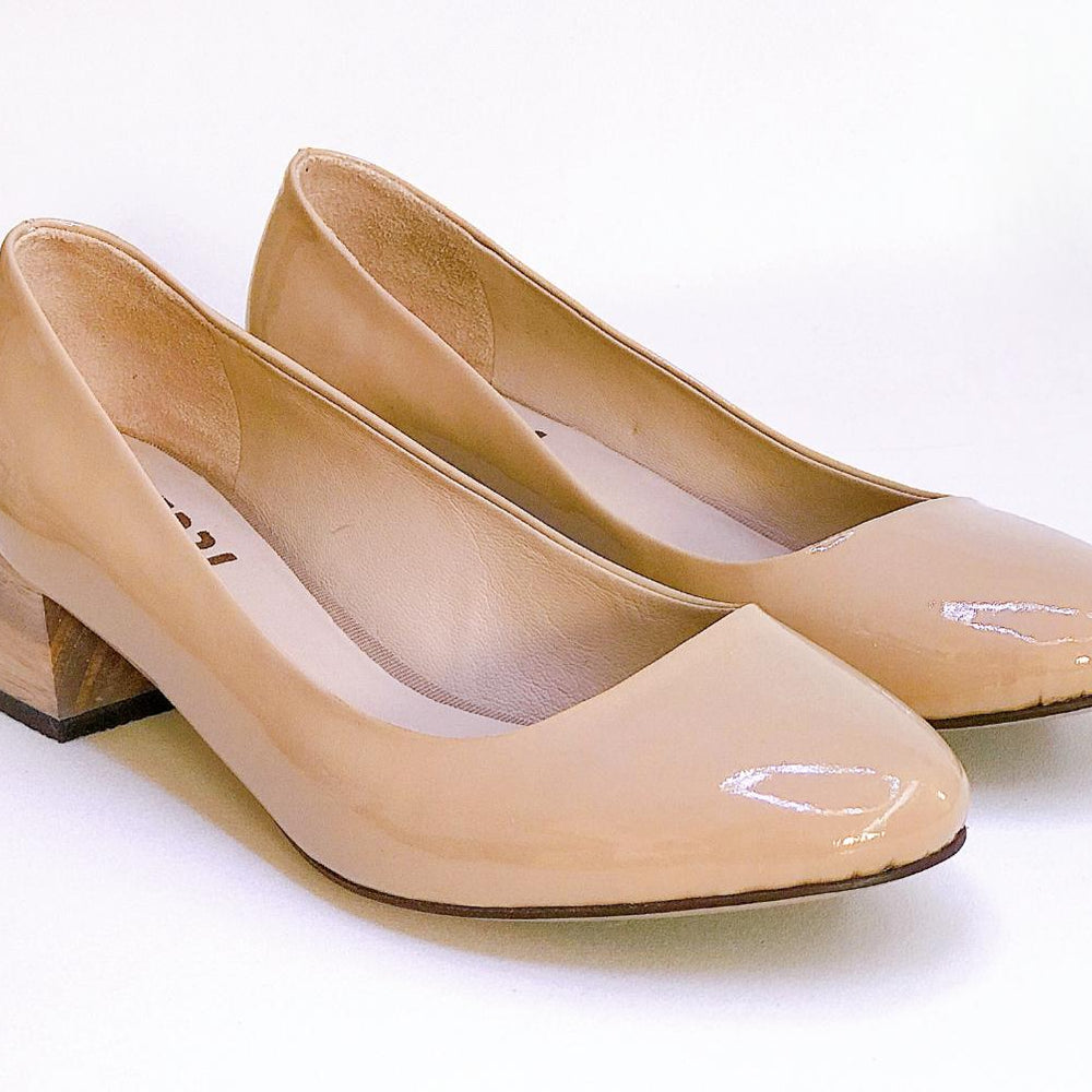 Scarpin FERRI Verniz Nude - 34 - Scarpin - Salammbô Boutique Loja de moda feminina com roupa, acessórios