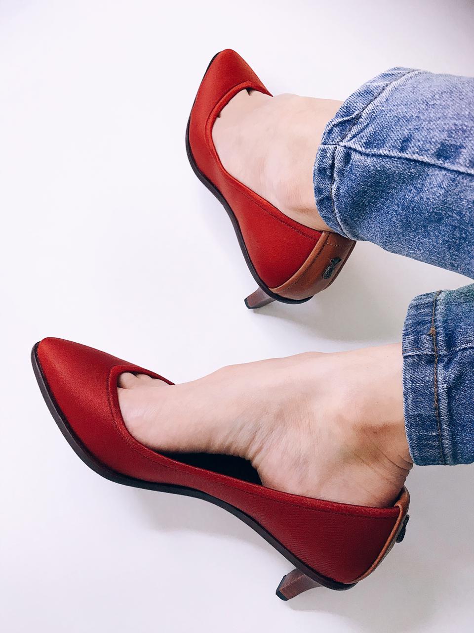 Scarpin Paula Ferber Lycra Vinho - 34 - Scarpin - Salammbô Boutique Loja de moda feminina com roupa, acessórios